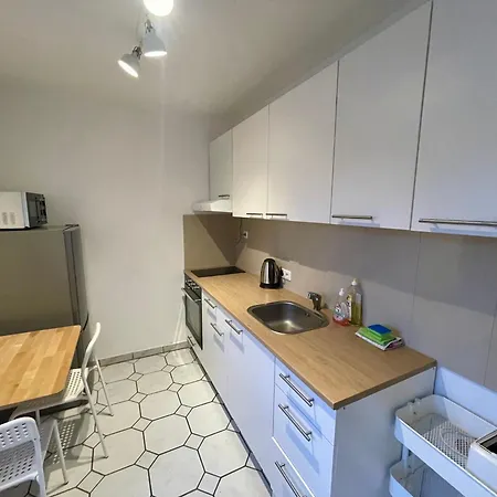 Modernes 1-zimmer Mit Balkon & Parkplatz Appartement *