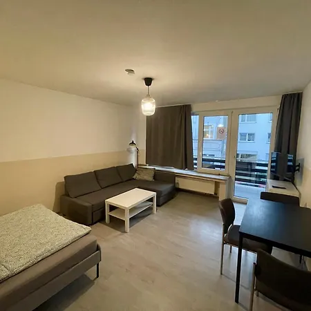 Modernes 1-zimmer Mit Balkon & Parkplatz