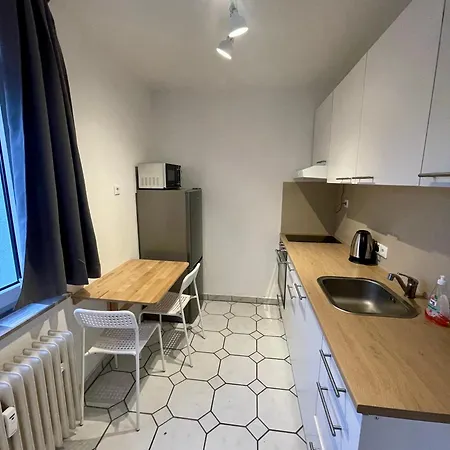 Modernes 1-zimmer Mit Balkon & Parkplatz Appartement *